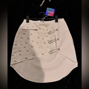 MISSGUIDED EMBELLISHED SKIRT SIZE 4